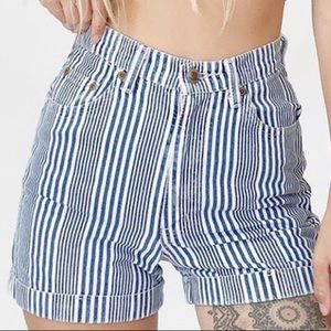 Vintage high waisted shorts